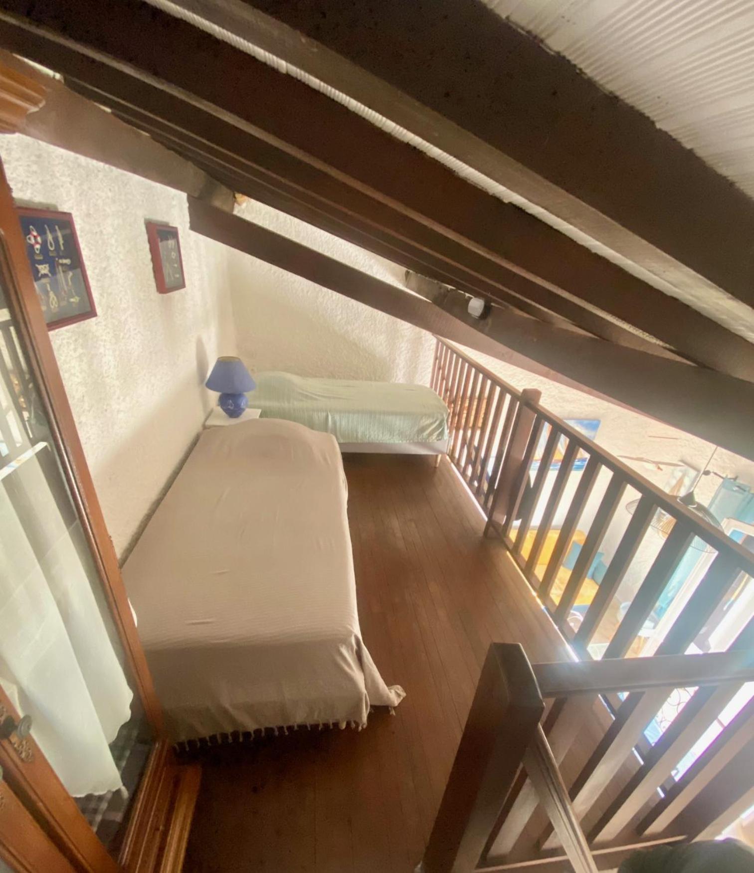 Tres Bel Appartement Les Pieds Dans L'Eau Appietto Екстериор снимка