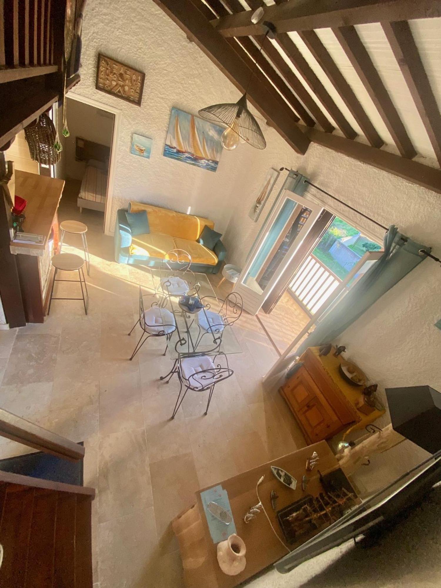 Tres Bel Appartement Les Pieds Dans L'Eau Appietto Екстериор снимка